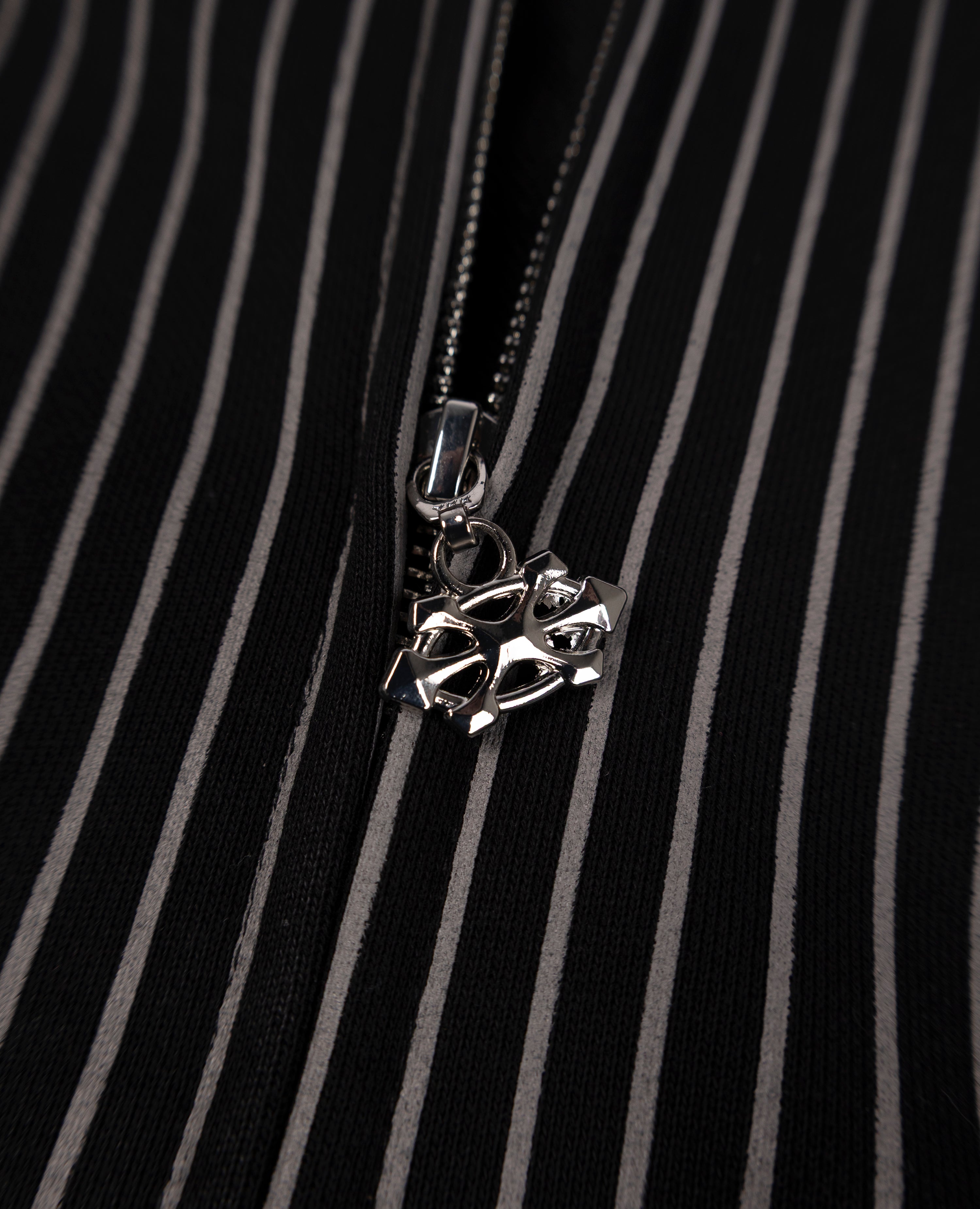 BLACK BRUTAL ZIP