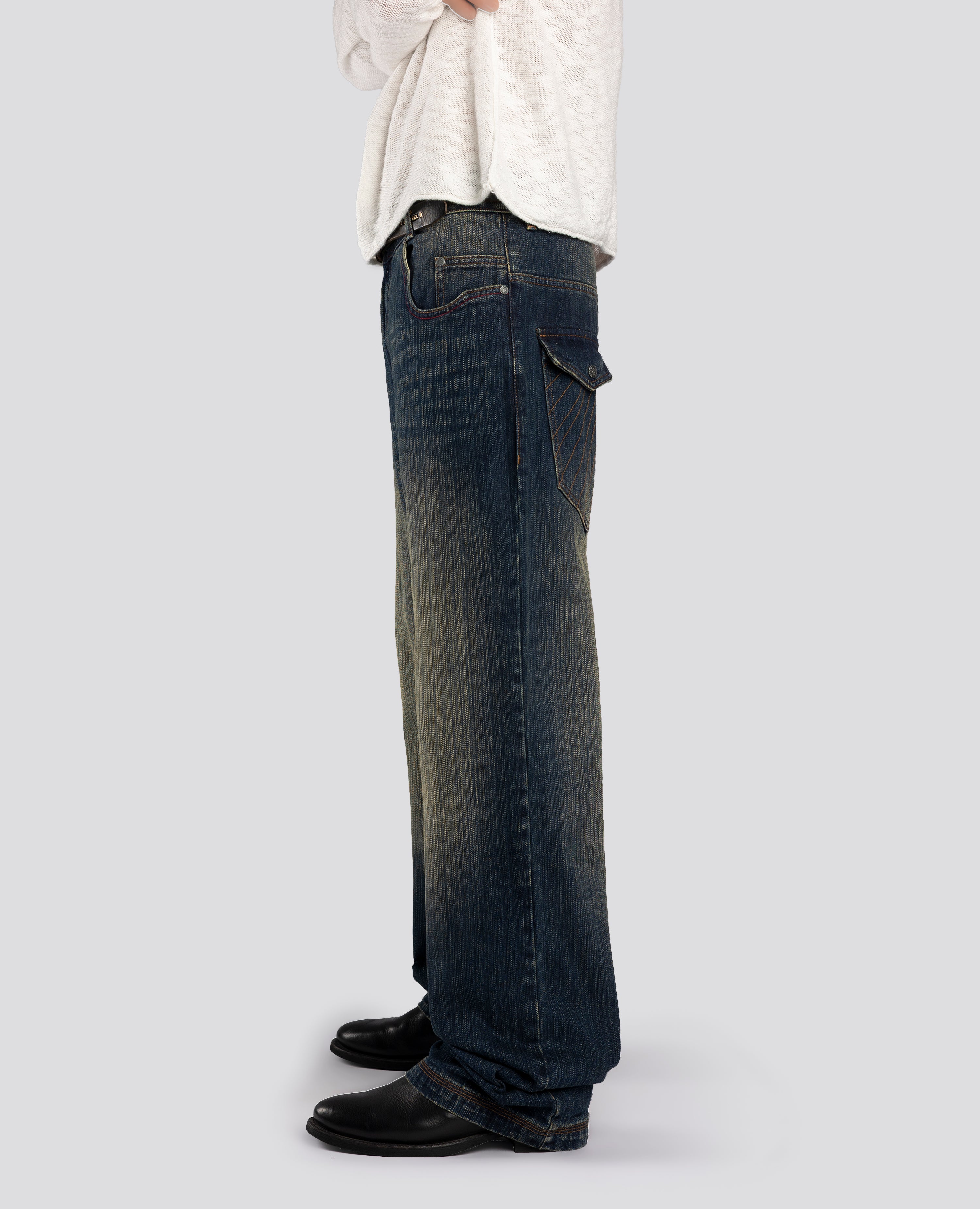 USED POCKETS STRAIGHT DENIM
