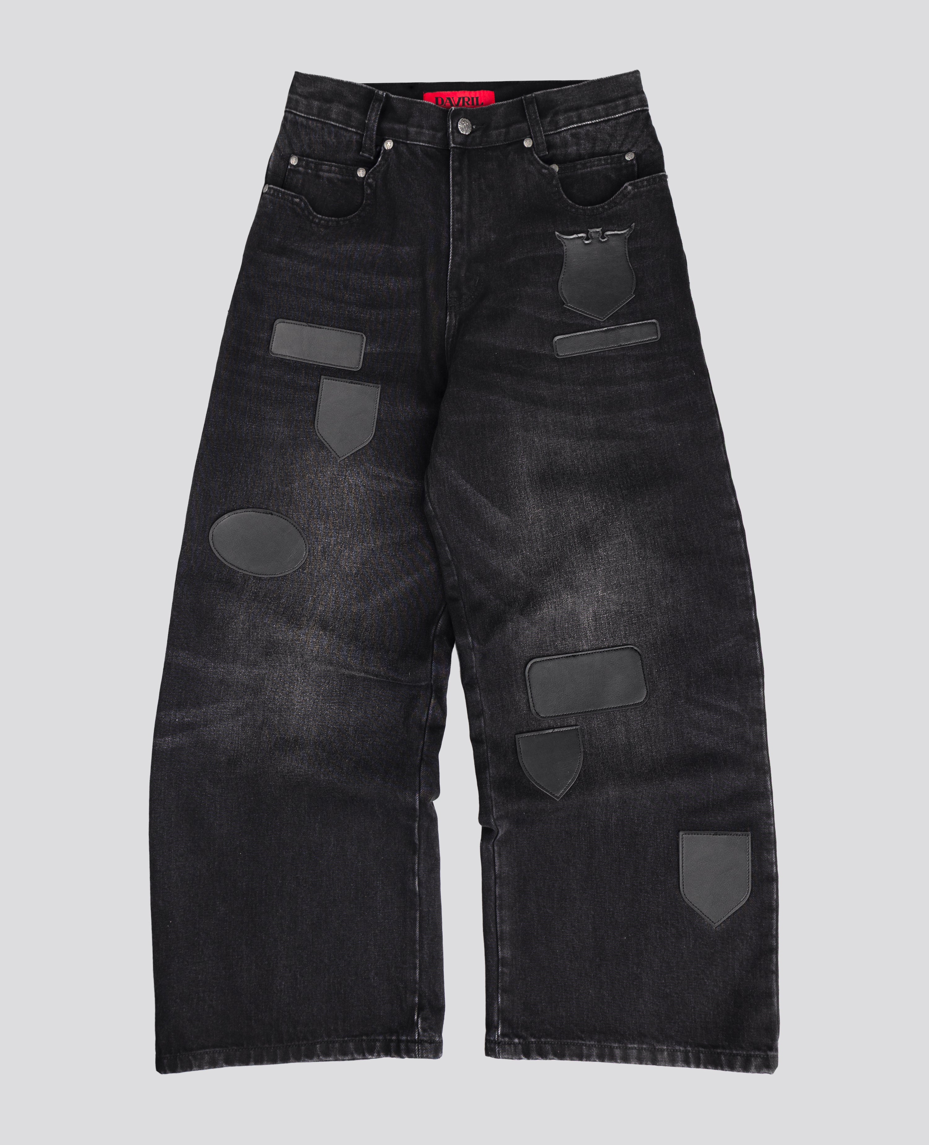 ULTRA-LOOSE BLACK BADGES DENIM