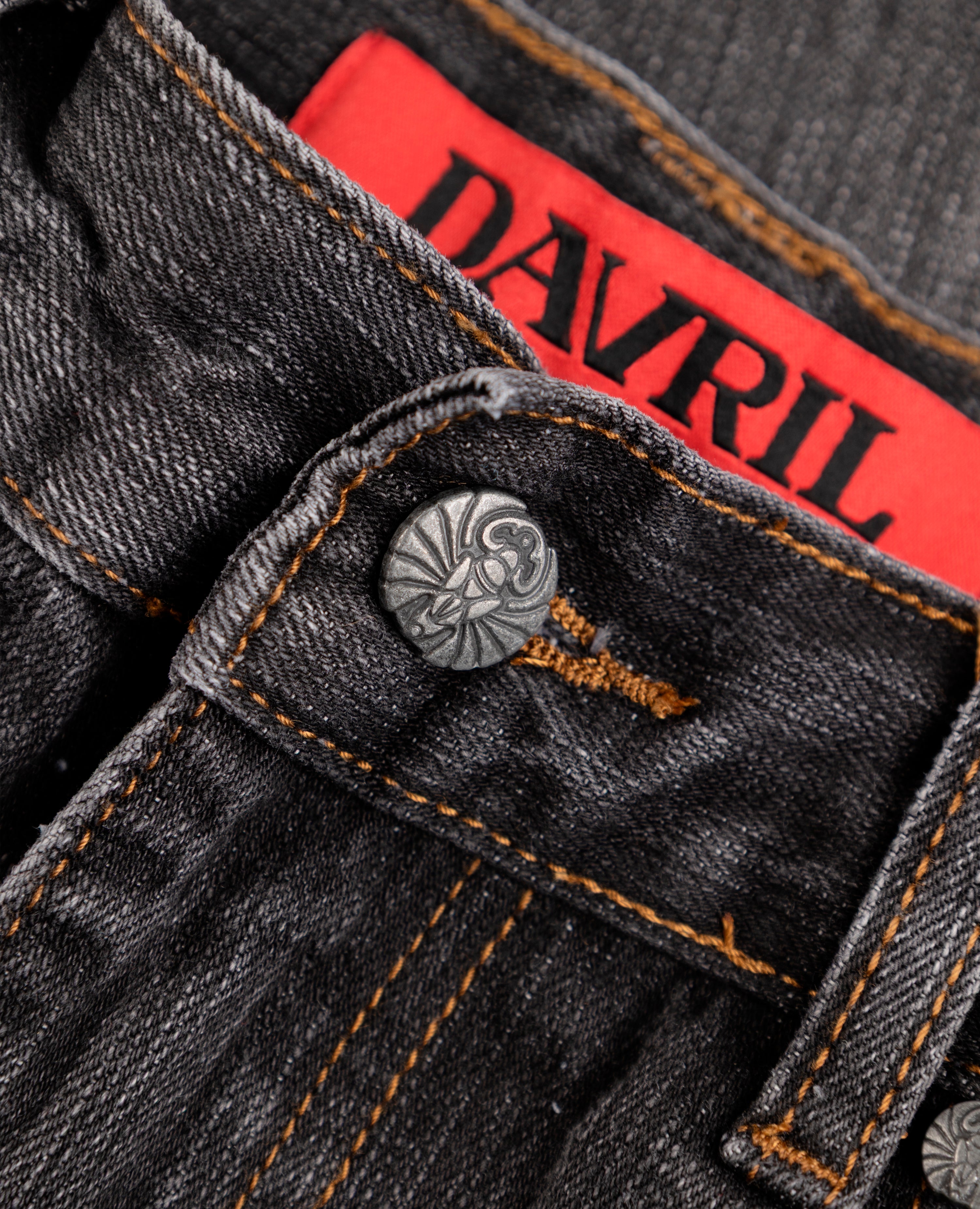 BLACK OPENING BOOTCUT DENIM