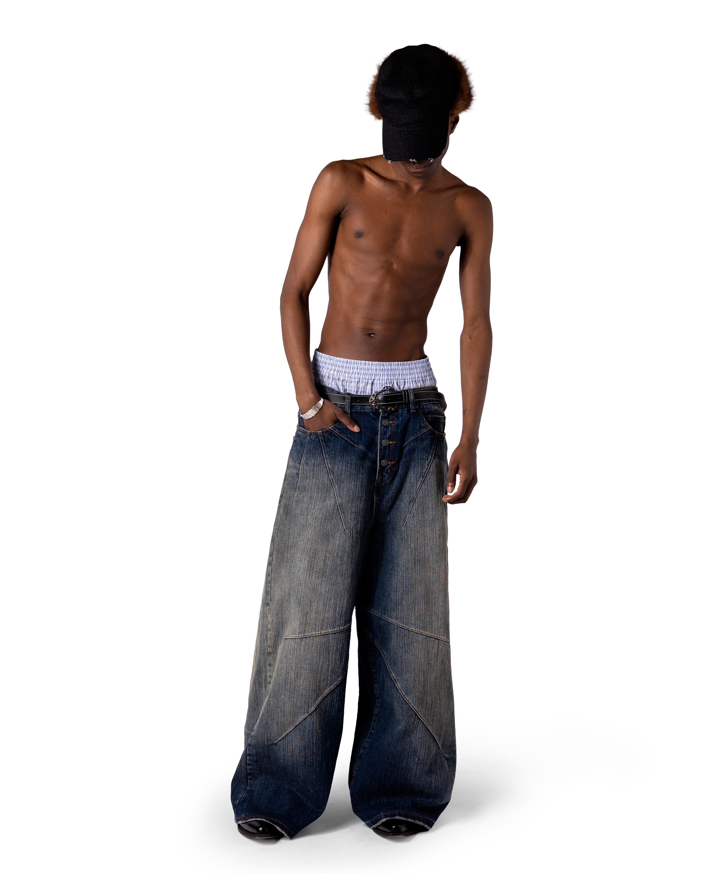 BLUE BEAM ULTRA-LOOSE FIT DENIM