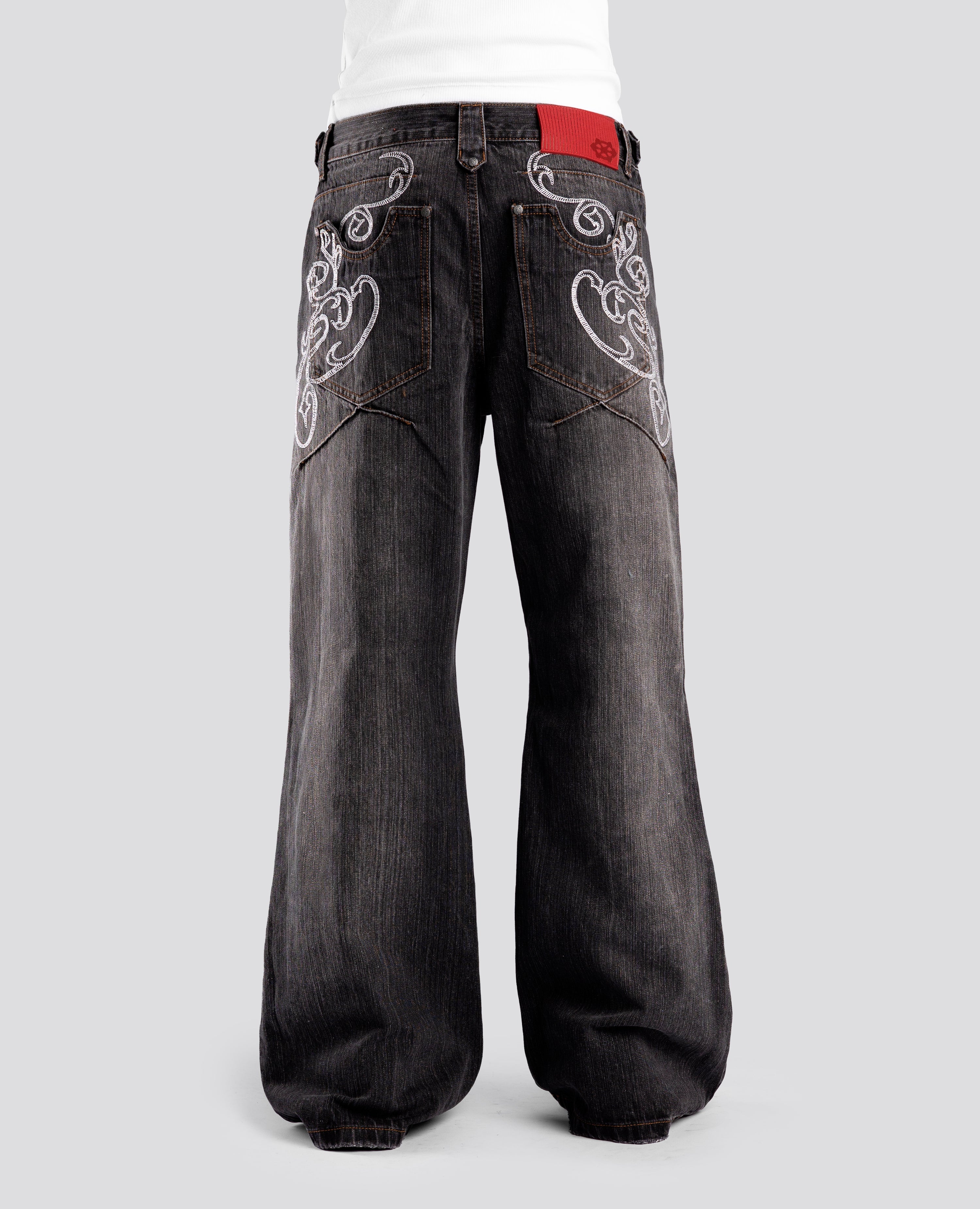 BLACK OPENING BOOTCUT DENIM