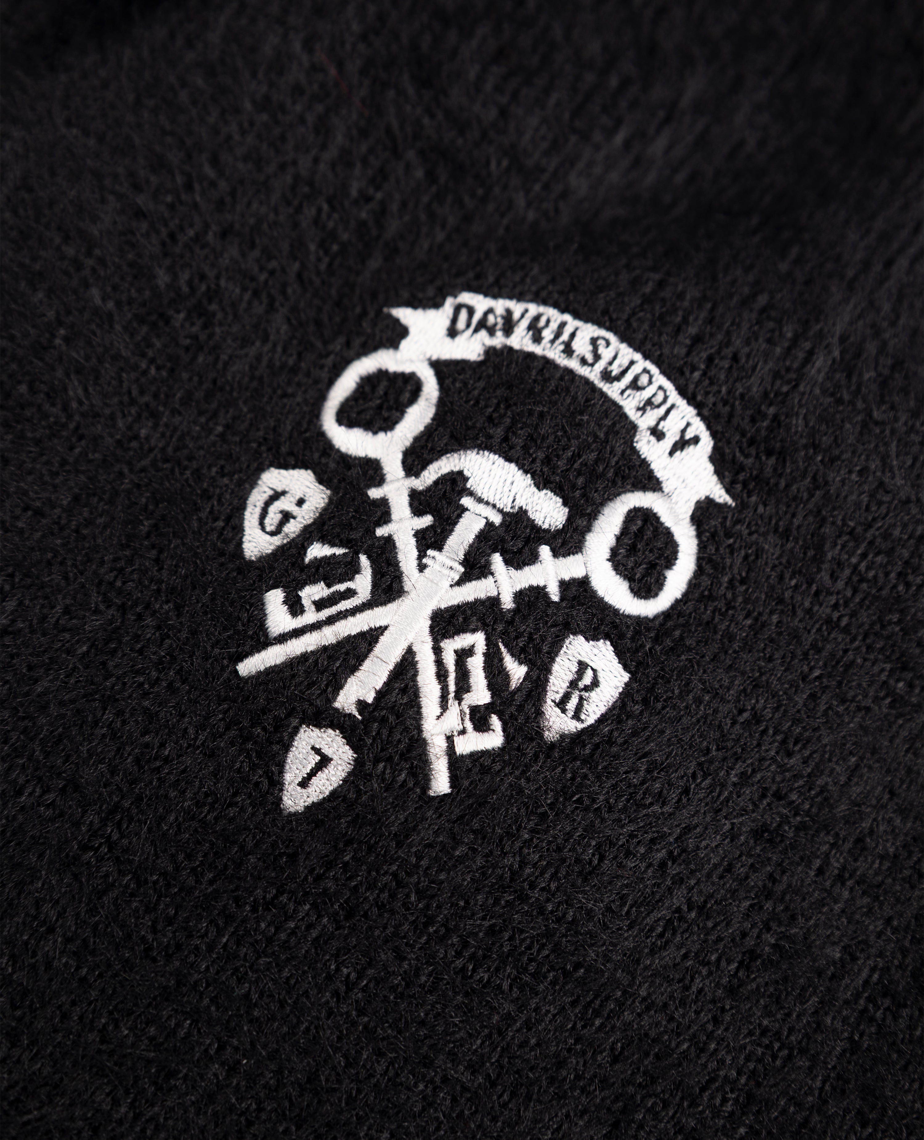 BLACK CLASSIC FUR ZIP