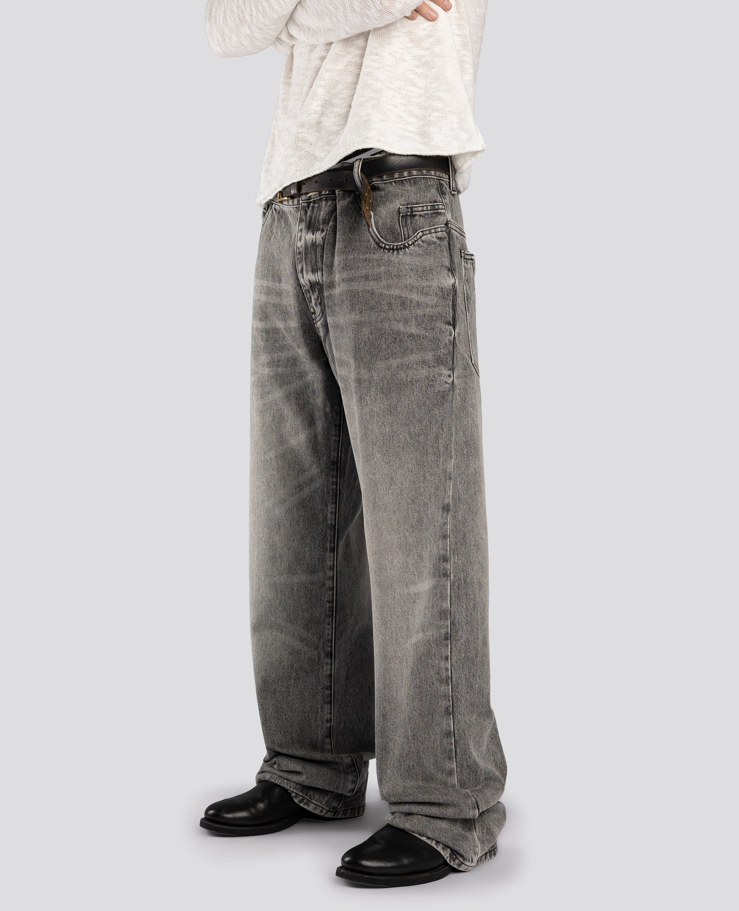 STRAIGHT EVERYDAY DENIM